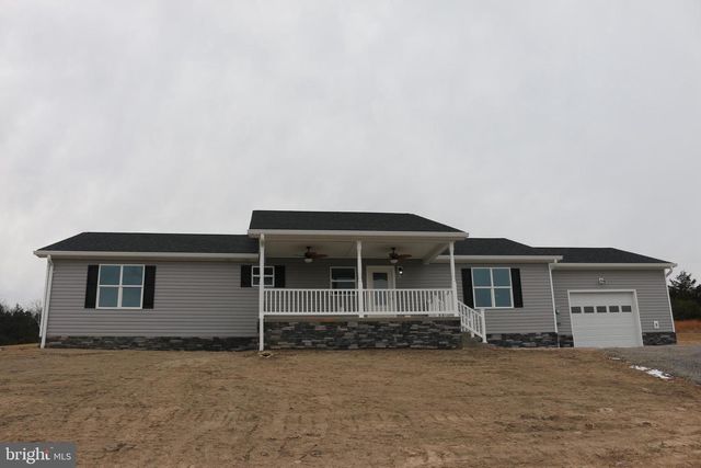 10 EARHART CT, Petersburg, WV 26847