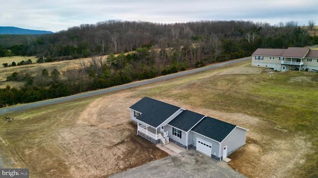 10 EARHART CT, Petersburg, WV 26847