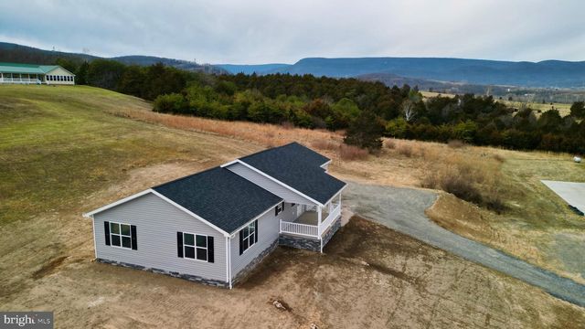 10 EARHART CT, Petersburg, WV 26847