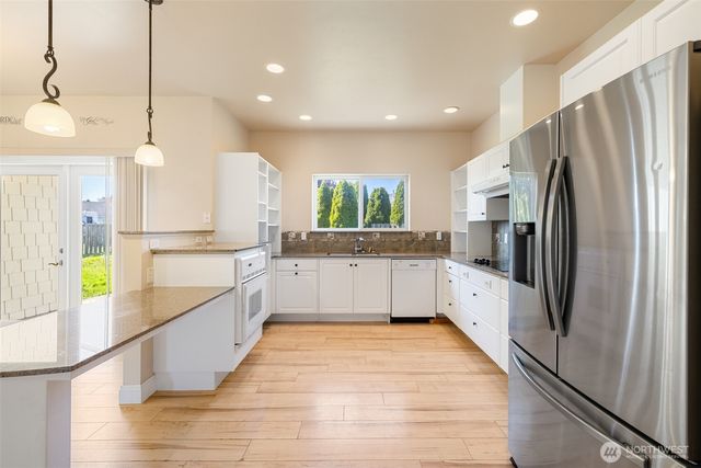 163 Mariners Drive, Sequim, WA 98382