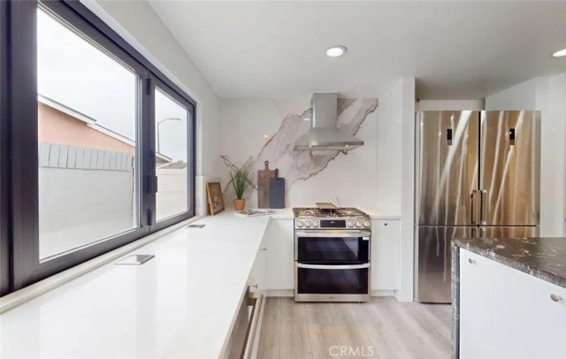 5781 Rogers, Huntington Beach, CA 92649