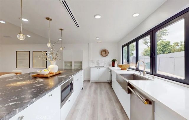 5781 Rogers, Huntington Beach, CA 92649