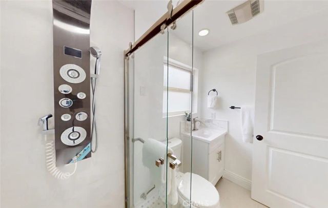 5781 Rogers, Huntington Beach, CA 92649