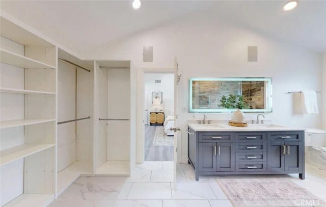 5781 Rogers, Huntington Beach, CA 92649