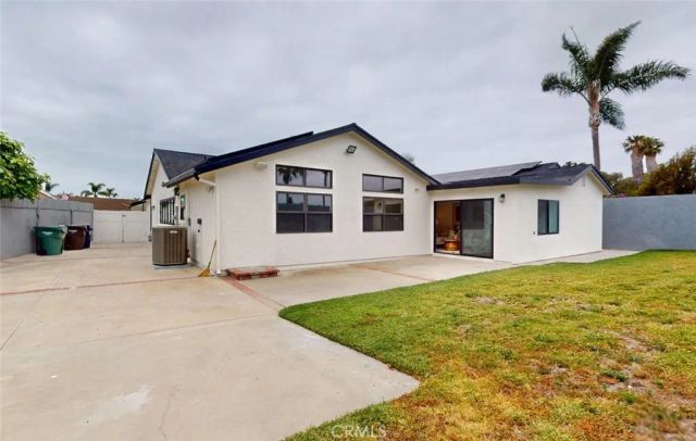 5781 Rogers, Huntington Beach, CA 92649