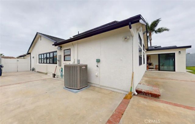 5781 Rogers, Huntington Beach, CA 92649