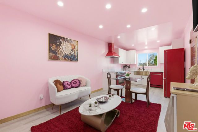 17660 Martha Street, Encino (los Angeles), CA 91316