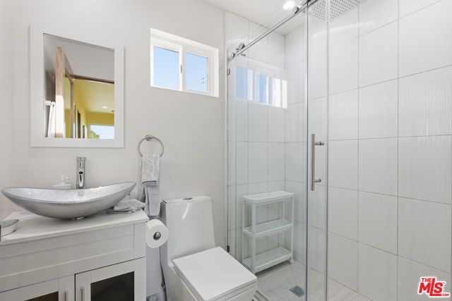 17660 Martha Street, Encino (los Angeles), CA 91316