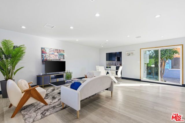 17660 Martha Street, Encino (los Angeles), CA 91316