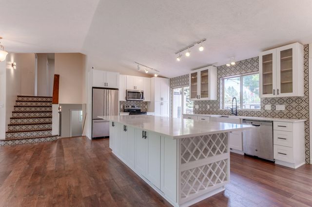 3901 S Sunderland Dr, Spokane Valley, WA 99206