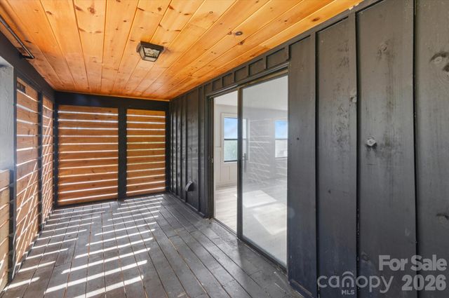 75 Old Macedonia Road, Alexander, NC 28701