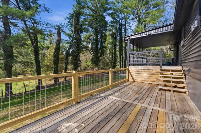 75 Old Macedonia Road, Alexander, NC 28701