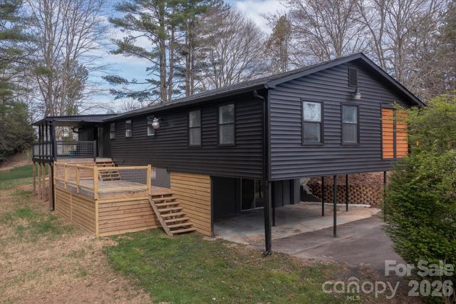 75 Old Macedonia Road, Alexander, NC 28701