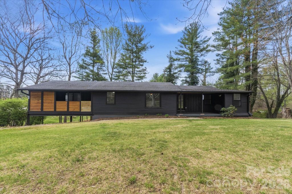 75 Old Macedonia Road, Alexander, NC 28701