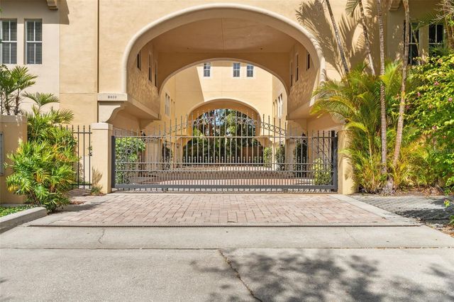 3010 W STOVALL STREET H, Tampa, FL 33629