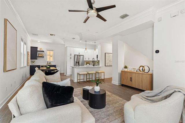 3010 W STOVALL STREET H, Tampa, FL 33629