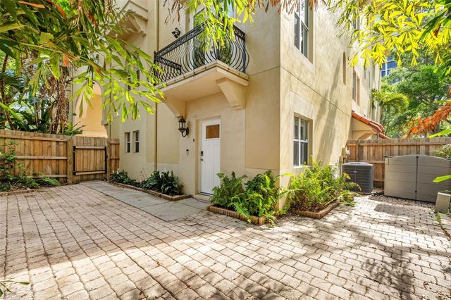 3010 W STOVALL STREET H, Tampa, FL 33629