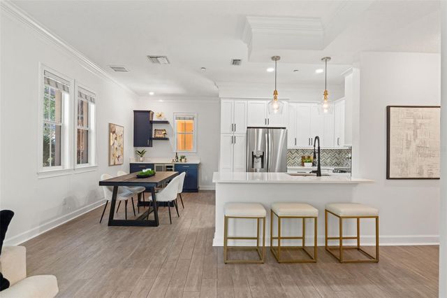 3010 W STOVALL STREET H, Tampa, FL 33629