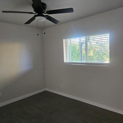 3326 N 66th Place Apt 4, Scottsdale, AZ 85251