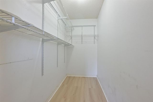 511 FINSBURY CIRCLE B, Sun City Center, FL 33573
