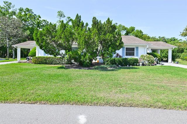 511 FINSBURY CIRCLE B, Sun City Center, FL 33573