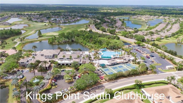 511 FINSBURY CIRCLE B, Sun City Center, FL 33573