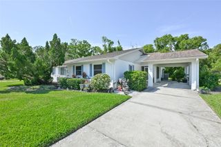 511 FINSBURY CIRCLE B, Sun City Center, FL 33573