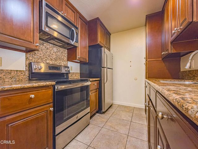 4589 Via Marisol 157, Los Angeles, CA 90042