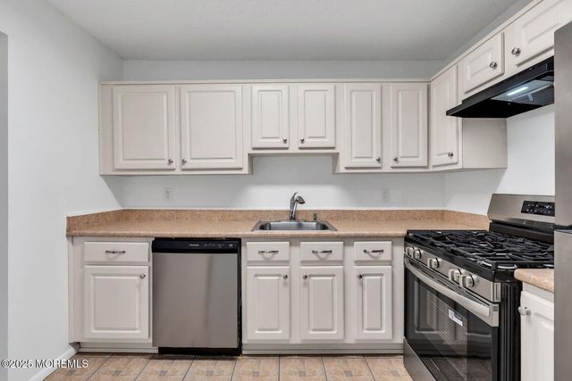 705 Bluebell Drive, Jackson, NJ 08527