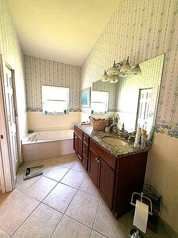 471 NW Lismore Lane, Port St. Lucie, FL 34986