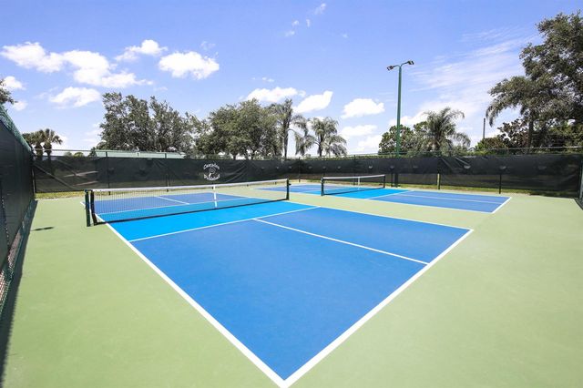 471 NW Lismore Lane, Port St. Lucie, FL 34986