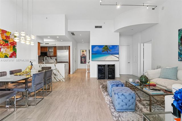 1331 Brickell Bay Drive 611, Miami, FL 33131