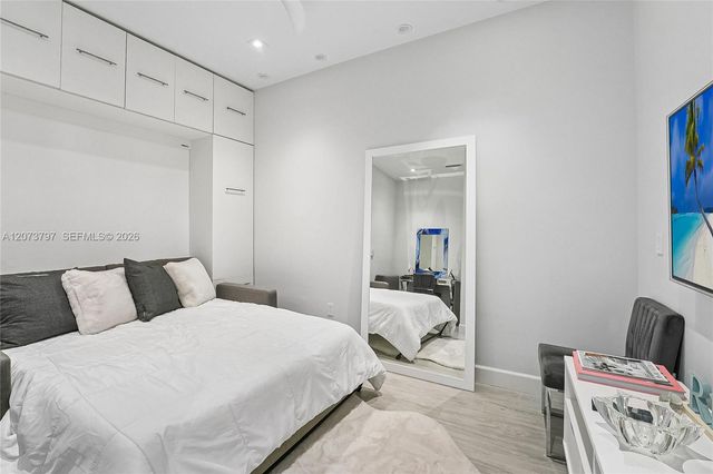 1331 Brickell Bay Drive 611, Miami, FL 33131