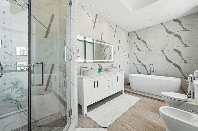 1331 Brickell Bay Drive 611, Miami, FL 33131