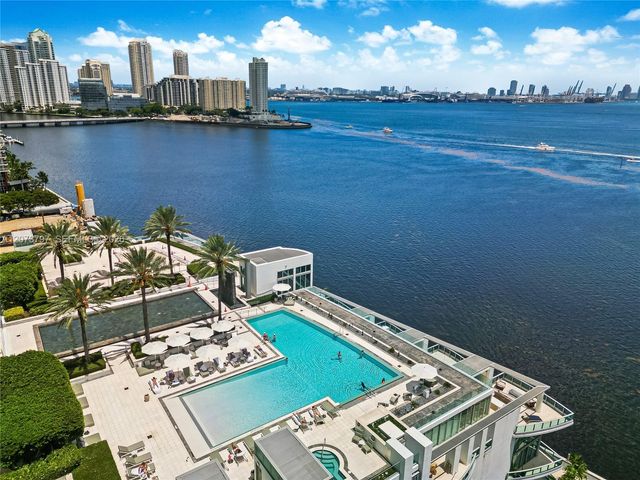 1331 Brickell Bay Drive 611, Miami, FL 33131