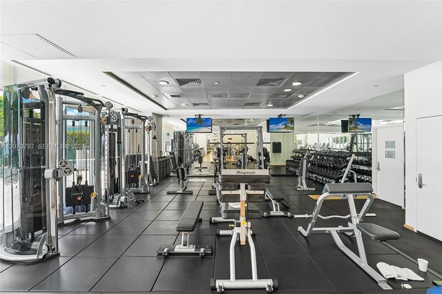 1331 Brickell Bay Drive 611, Miami, FL 33131