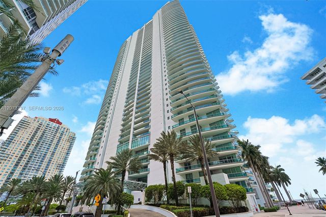 1331 Brickell Bay Drive 611, Miami, FL 33131