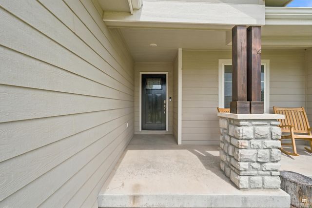 4685 N Dwight Drive, Manhattan, KS 66502
