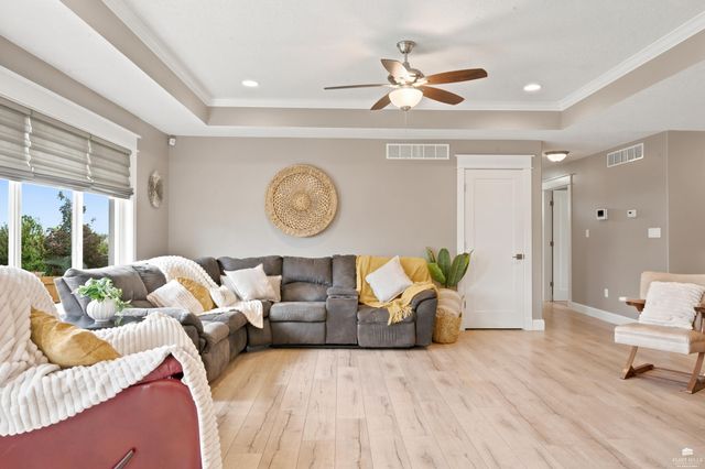 4685 N Dwight Drive, Manhattan, KS 66502