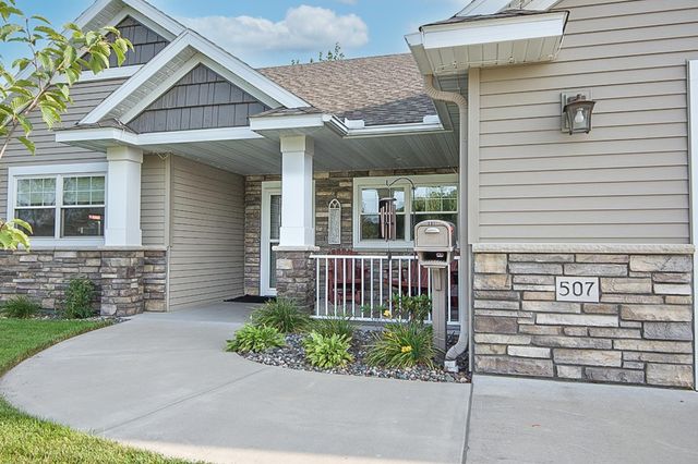 507 Lanigan Way SE, Saint Joseph, MN 56374