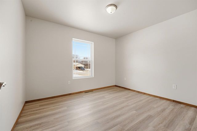 531 CHAIN DRIVE, Appleton, WI 54915