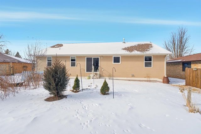 531 CHAIN DRIVE, Appleton, WI 54915