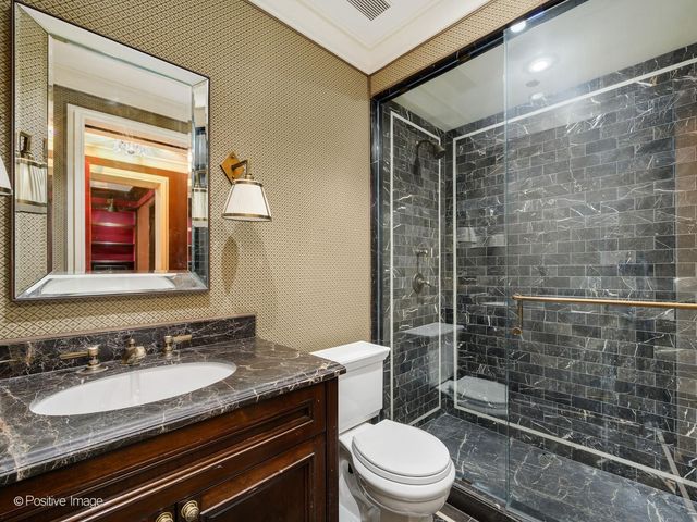 159 E Walton Place 7D, Chicago, IL 60611