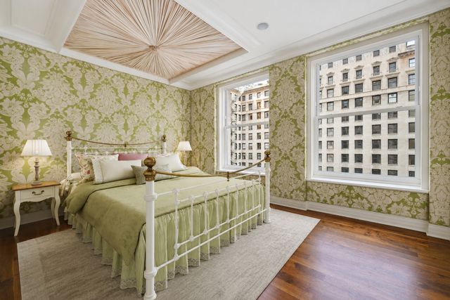 159 E Walton Place 7D, Chicago, IL 60611