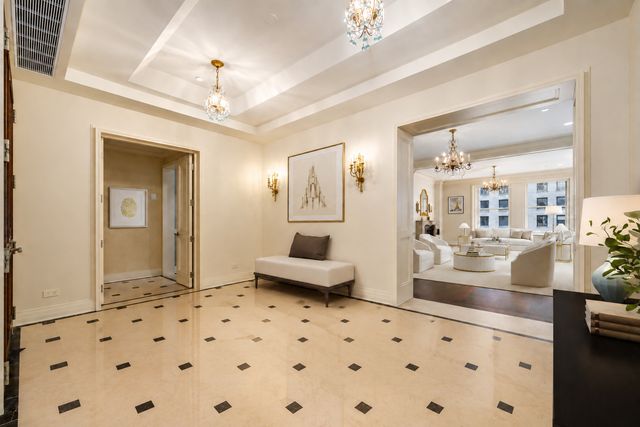 159 E Walton Place 7D, Chicago, IL 60611