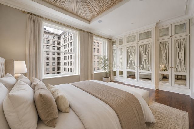 159 E Walton Place 7D, Chicago, IL 60611