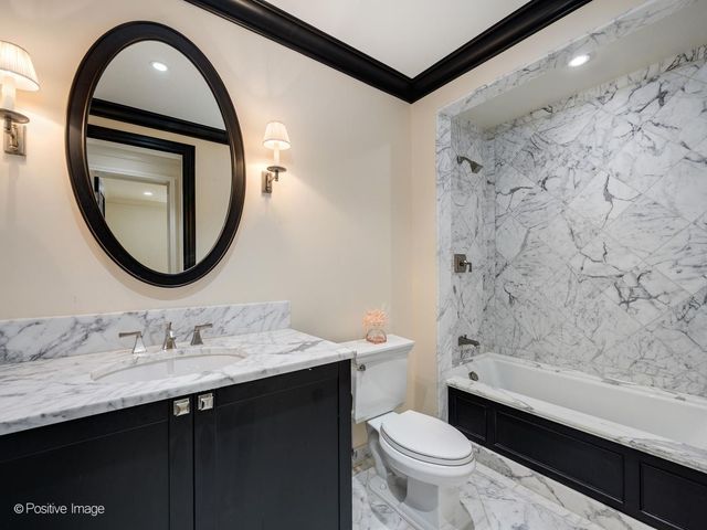 159 E Walton Place 7D, Chicago, IL 60611