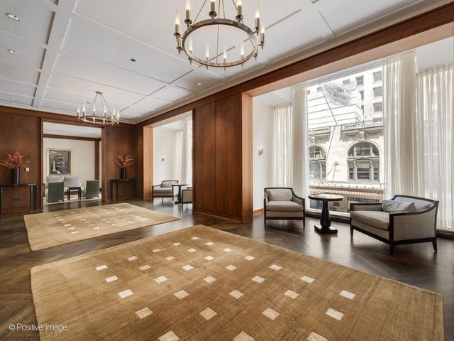 159 E Walton Place 7D, Chicago, IL 60611