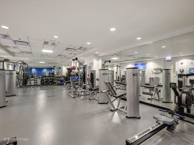 159 E Walton Place 7D, Chicago, IL 60611