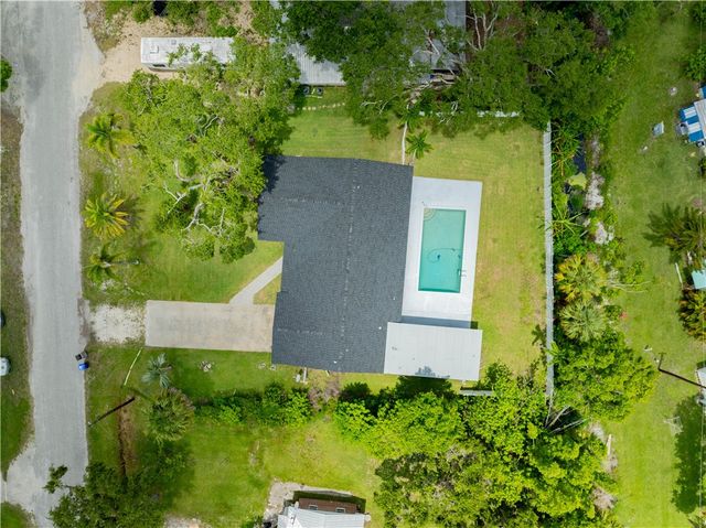 146 11th Street SW, Vero Beach, FL 32962